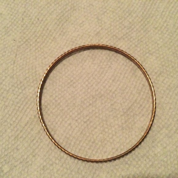 Lot of 5 Women's bracelets wood metal plastic - Picture 2 of 6